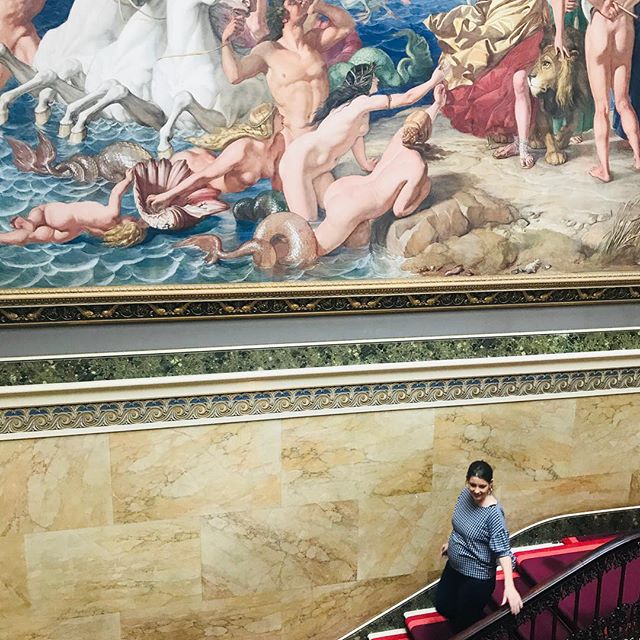 Motherhood is a complete emotional rollercoaster ride so when I got the rare chance to jump off & enjoy some baby-free time I grabbed it with both hands (and roped in a yummy mummy friend to join me!) It also meant my first trip to the Isle Of Wight. A break from from childcare AND a ticking off a new travel destination?! I was spoilt! 🙌
Thanks to @visitisleofwight for giving us the chance to fill our brains with culture instead of CBeebies 😂 Find out what else we got up to during our mums on tour by clicking the link in the bio or heading to www.notwedordead.com 📷: The stunning Osborne House @englishheritage & the speedy @wightlinkferry