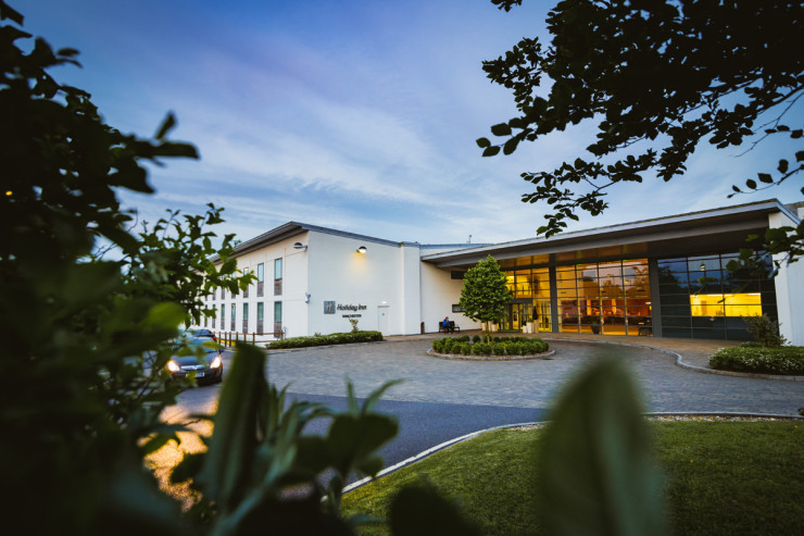 Holiday-Inn-Winchester-Exte